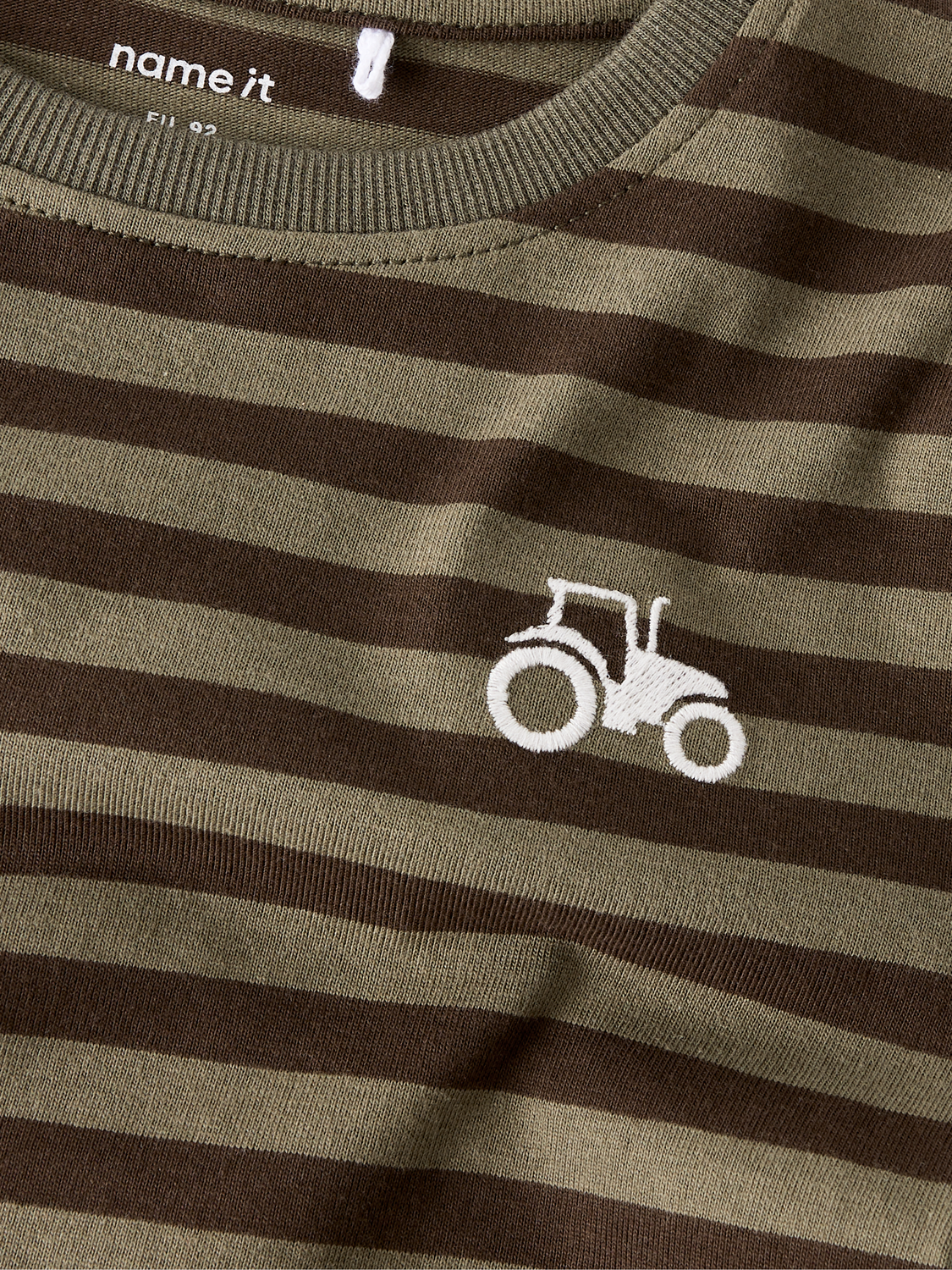 model_shot-front_full